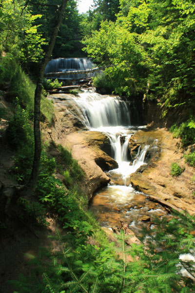 the sable falls in between the grand sable dunes